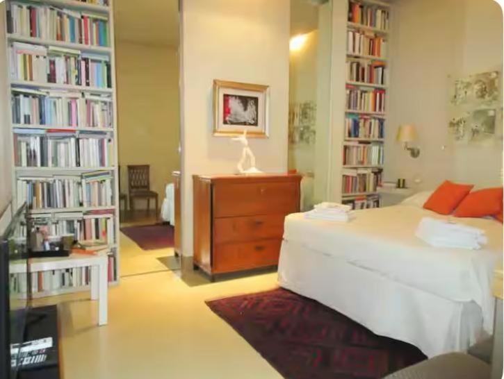 Carrozze Apartment Rome